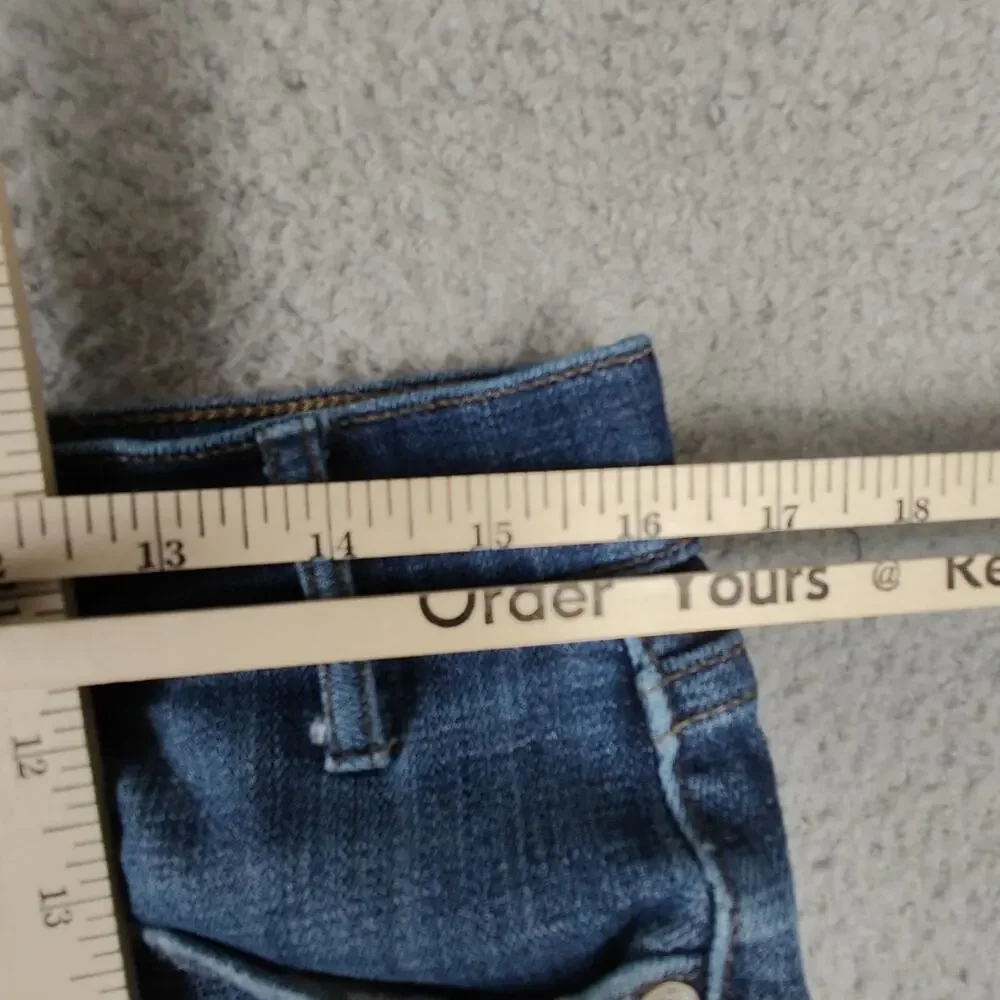Lucky Brand Jeans 32X30 Blue 221 Strait Denim Distressed Look 5 Pocket Design